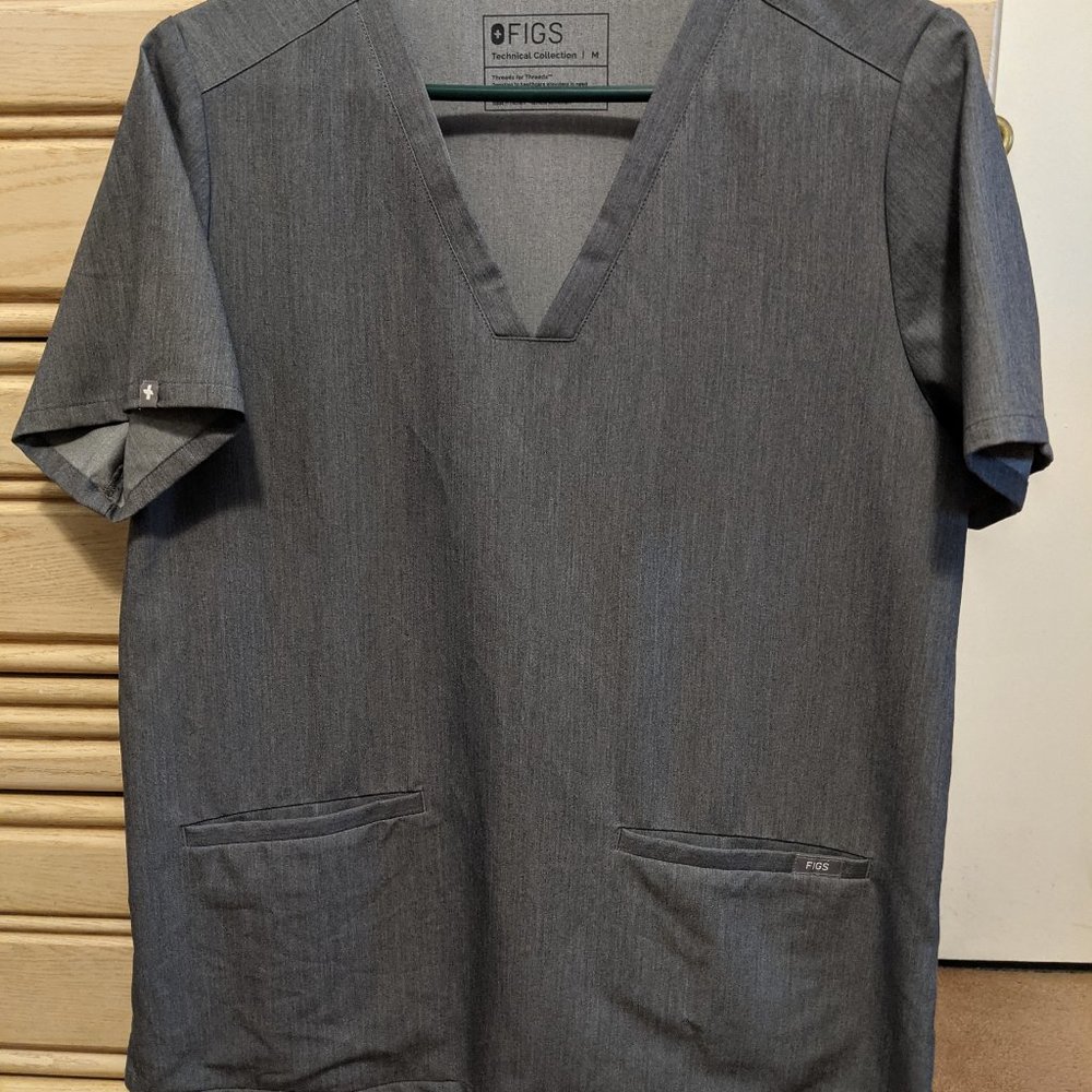 FIGS Women's Medium Graphite Top